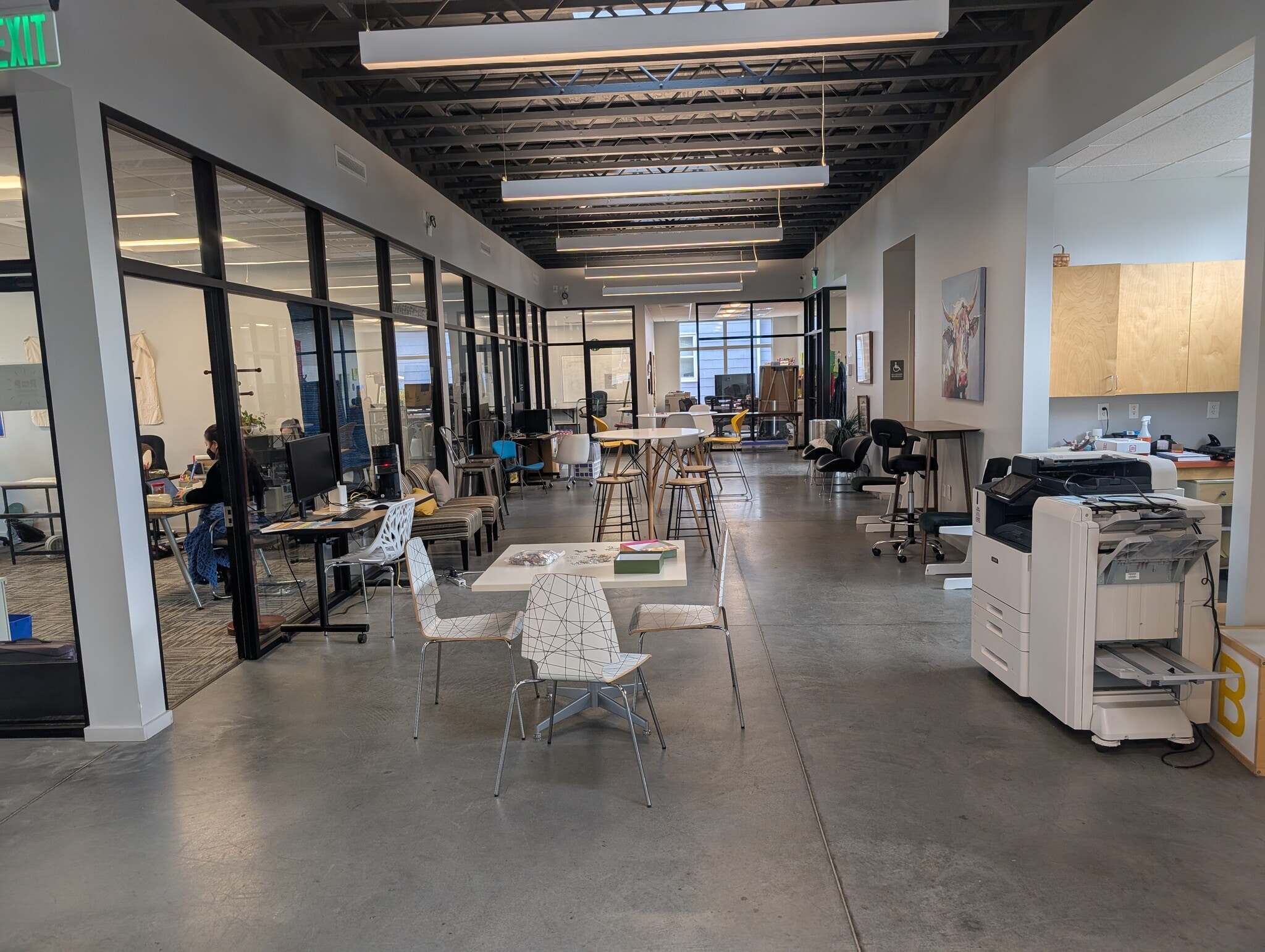 117 W Main St, Carrboro, NC à louer Photo intérieure– Image 1 sur 6