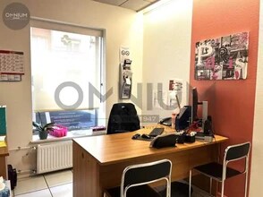 Bureau dans Décines-Charpieu à louer Photo intérieure– Image 2 sur 7