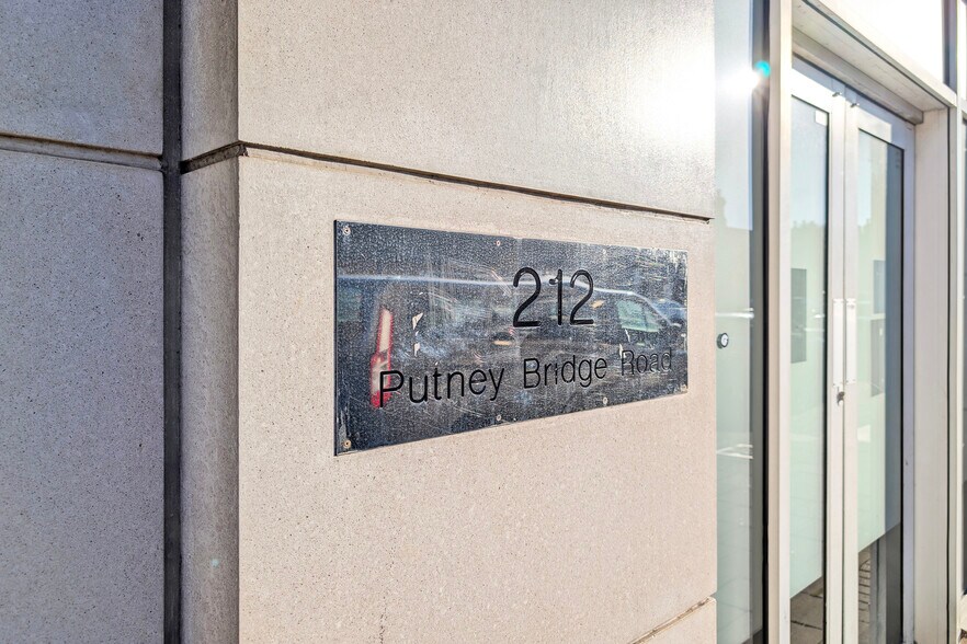 214-216 Putney Bridge Rd, Londres à louer - Photo de l’immeuble – Image 3 sur 15