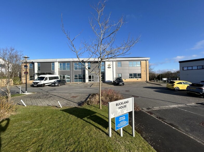 12 William Prance Rd, Plymouth à louer - Photo de l’immeuble – Image 3 sur 3