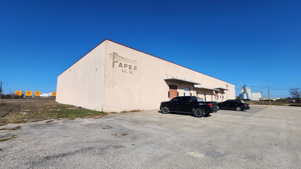2400 Industrial Blvd, Temple, TX à louer - Photo principale – Image 1 sur 12