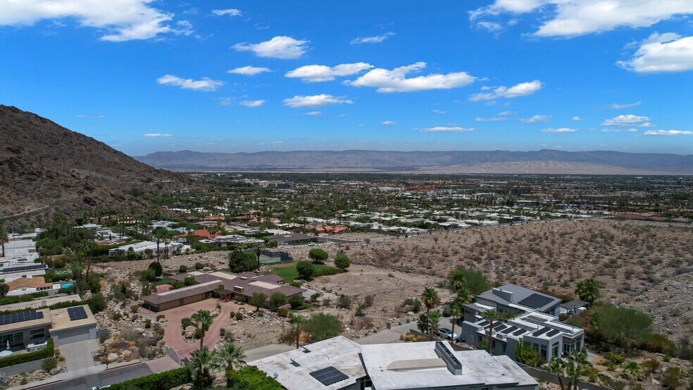 Ramond Rd, Palm Springs, CA à vendre - Photo de l’immeuble – Image 2 sur 5
