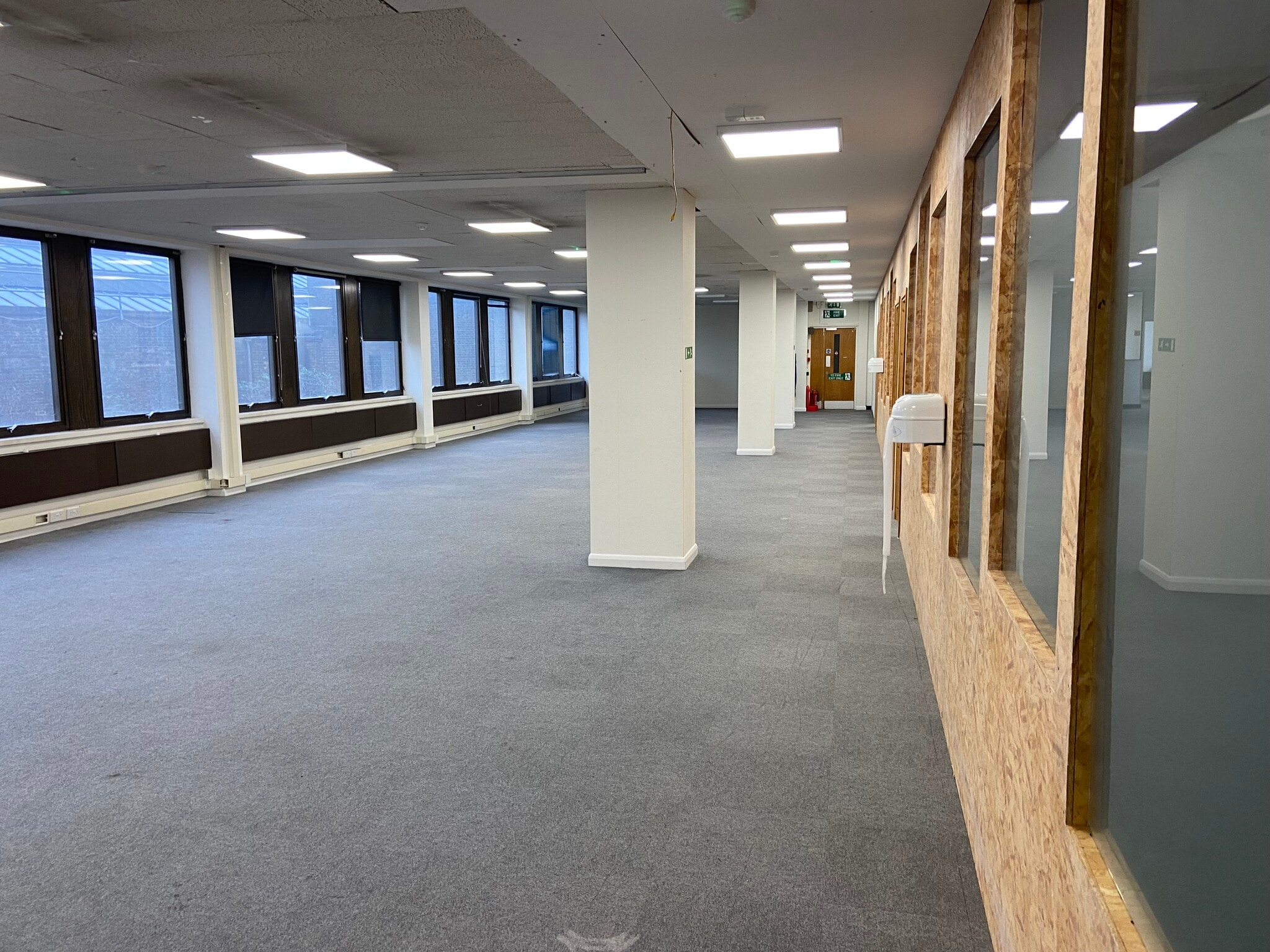 40 Cumberland Rd, Londres à louer Photo intérieure– Image 1 sur 10