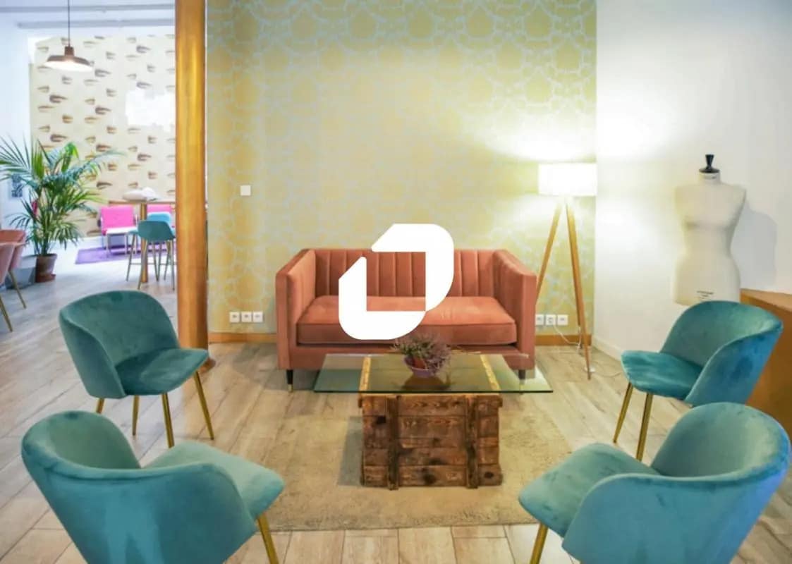 12 Rue Des Fontaines Du Temple, Paris à louer Photo de l’immeuble– Image 1 sur 8