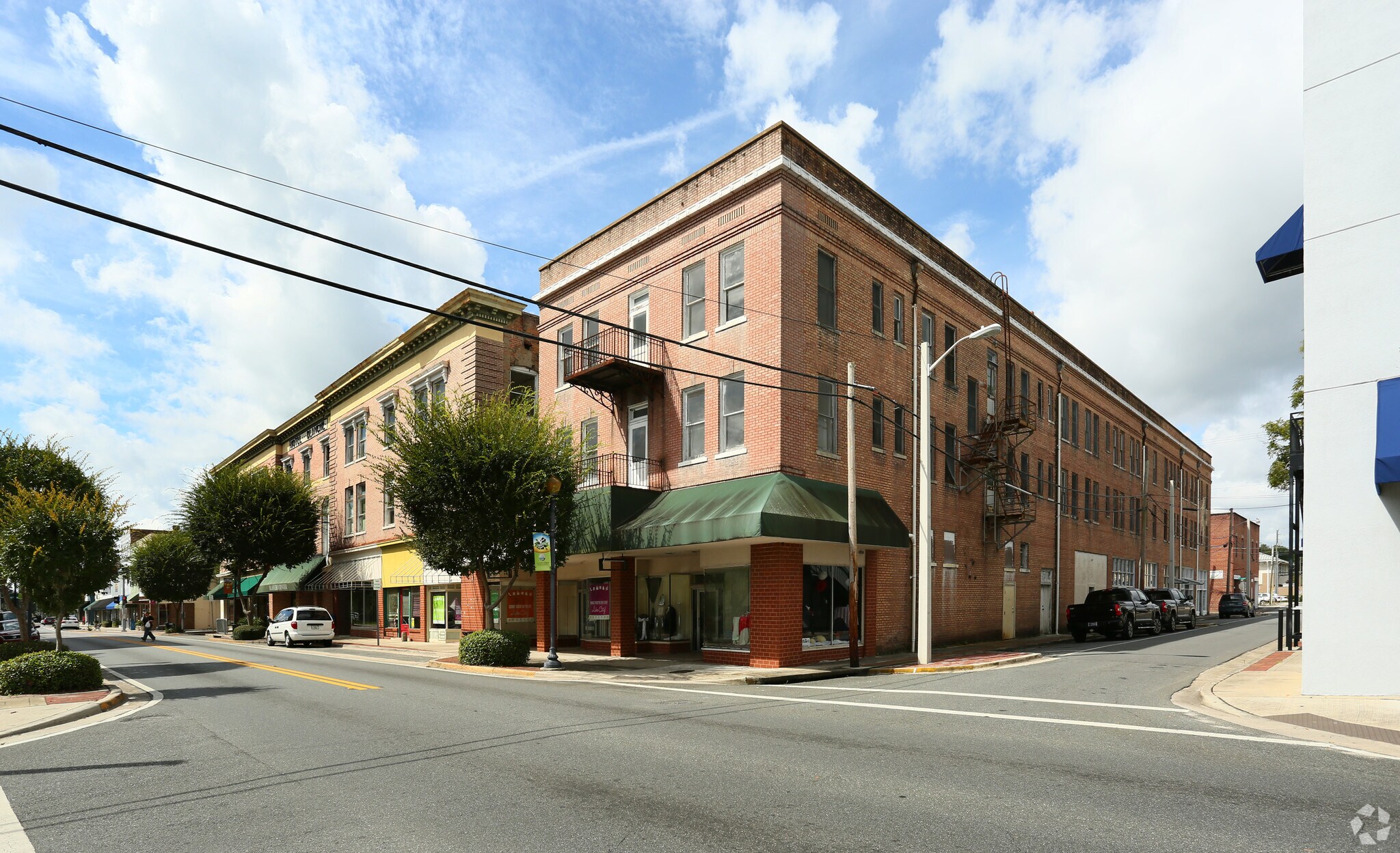 200-230 N Marion Ave, Lake City, FL à louer Photo principale– Image 1 sur 5