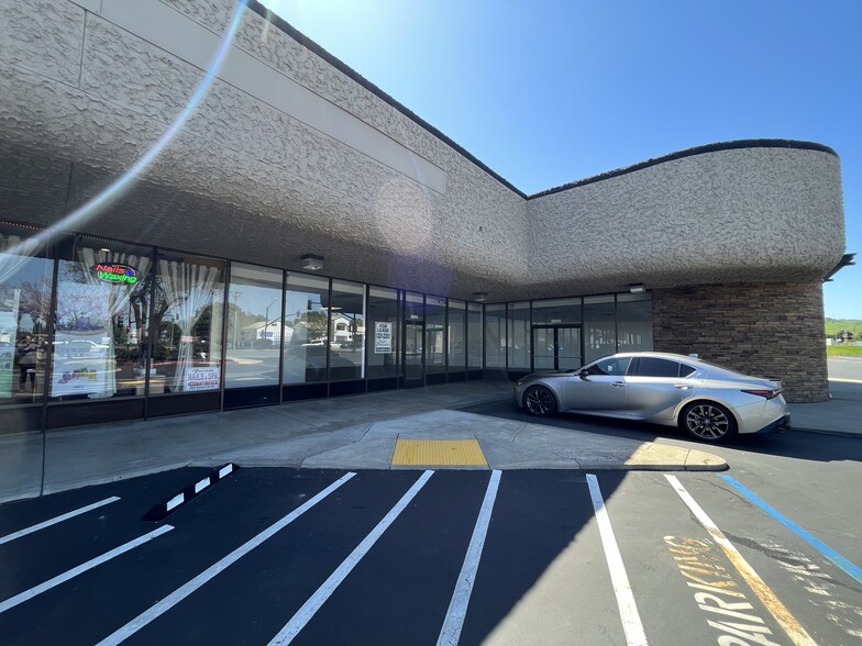 2635-2669 Somersville Rd, Antioch, CA à louer - Photo de l’immeuble – Image 3 sur 9