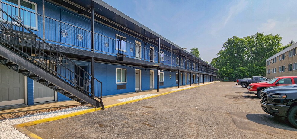 16866 Telegraph Rd, Detroit, MI à vendre - Photo de l’immeuble – Image 2 sur 7