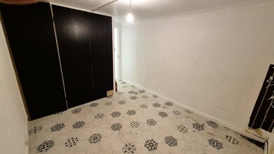 157 Chanterlands Av, Hull à louer Photo de l’immeuble– Image 2 sur 3
