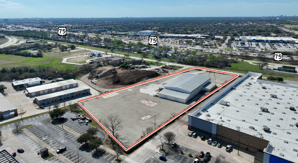 6000 Split Trail Rd, Plano, TX à louer - Photo de l’immeuble – Image 3 sur 4