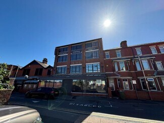 Plus de détails pour 30 West St, Southport - Coworking à louer