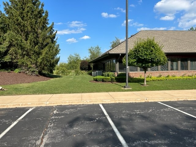 5760 Nimtz Pky, South Bend, IN à vendre - Photo de l’immeuble – Image 3 sur 24