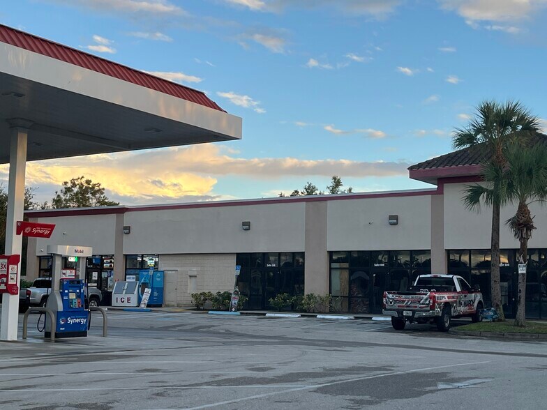 11571-11581 Gladiolus Dr, Fort Myers, FL à louer - Photo de l’immeuble – Image 3 sur 8