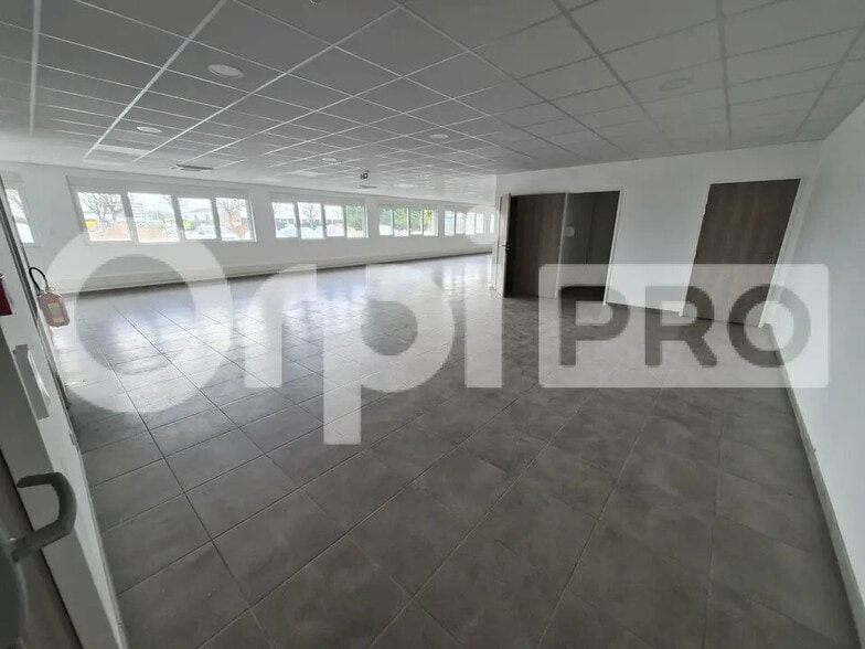 Bureau dans Reims à louer - Photo intérieure – Image 2 sur 7