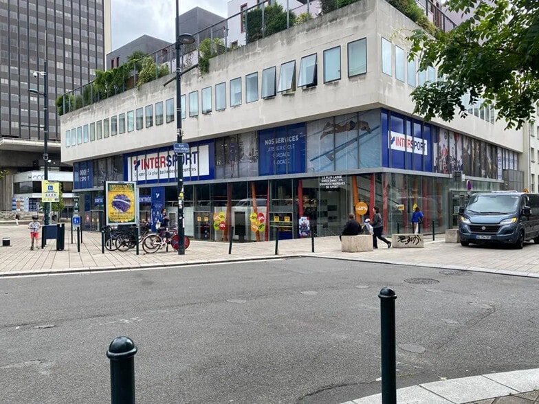 Local commercial dans Nantes à louer - Photo de l’immeuble – Image 2 sur 6