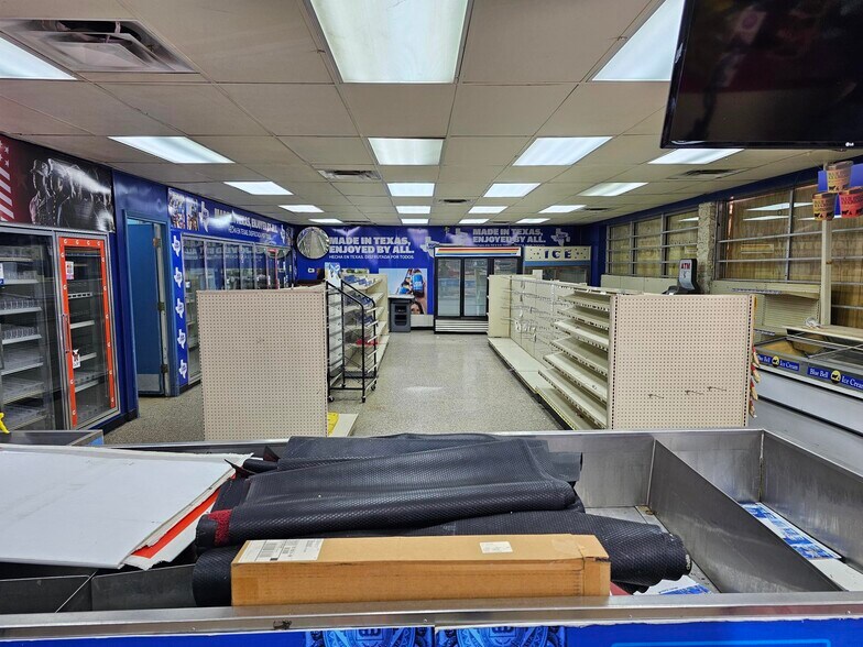 7019 Branching Ct, San Antonio, TX à louer - Photo intérieure – Image 3 sur 20