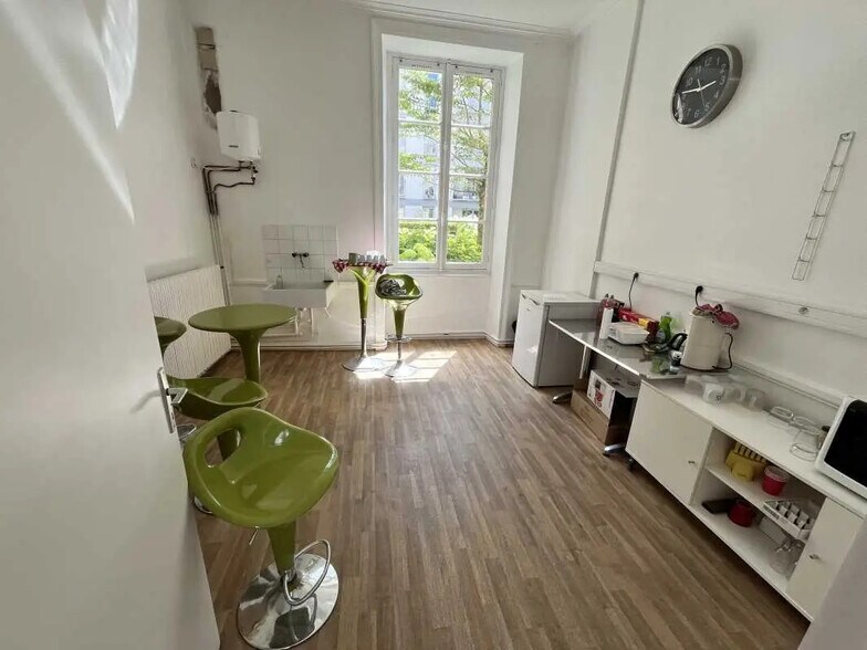 Bureau dans Rennes à vendre - Photo de l’immeuble – Image 3 sur 6