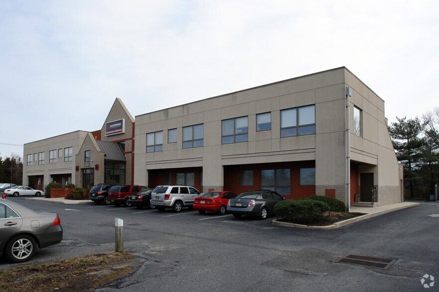 6727 Delilah Rd, Egg Harbor Township, NJ à vendre - Photo principale – Image 1 sur 8