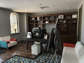 3216 W Arkansas Ln, Dalworthington Gardens, TX à louer Photo intérieure– Image 1 sur 6