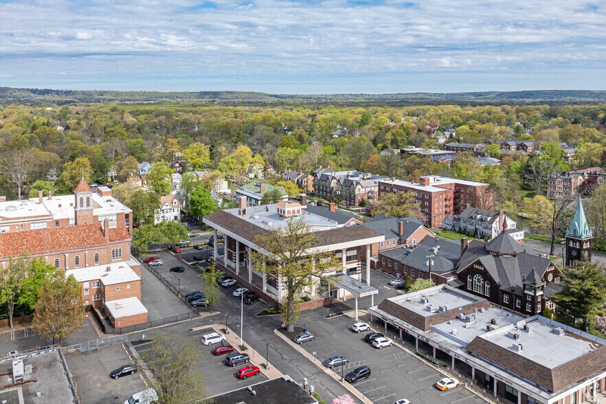 123 N Union Ave, Cranford, NJ à louer - Photo de l’immeuble – Image 1 sur 5