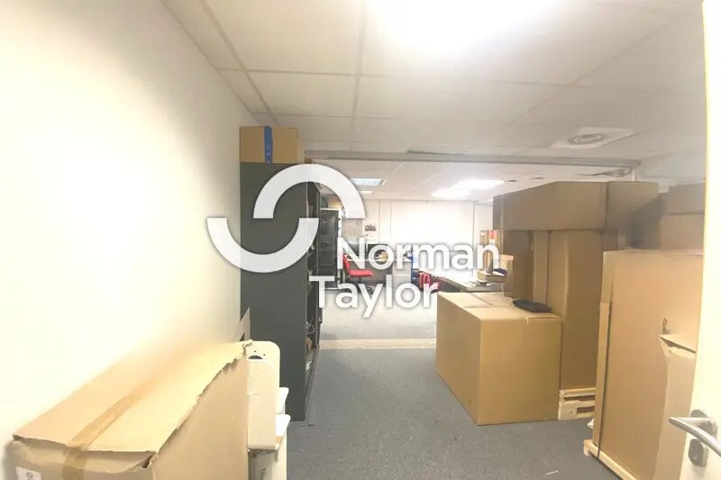 Bureau dans Saint-Jean-de-Védas à louer - Photo de l’immeuble – Image 2 sur 6