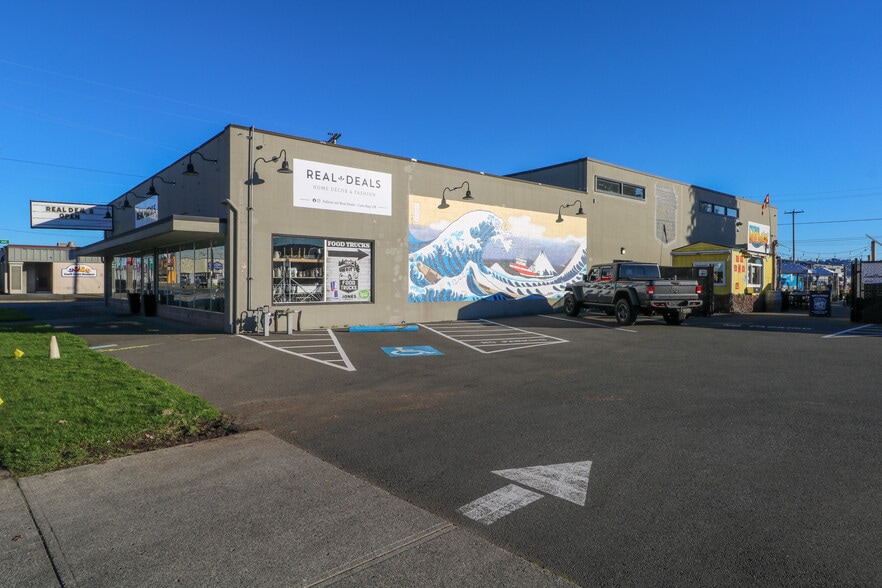 775 N Front St, Coos Bay, OR à vendre - Photo de l’immeuble – Image 2 sur 43