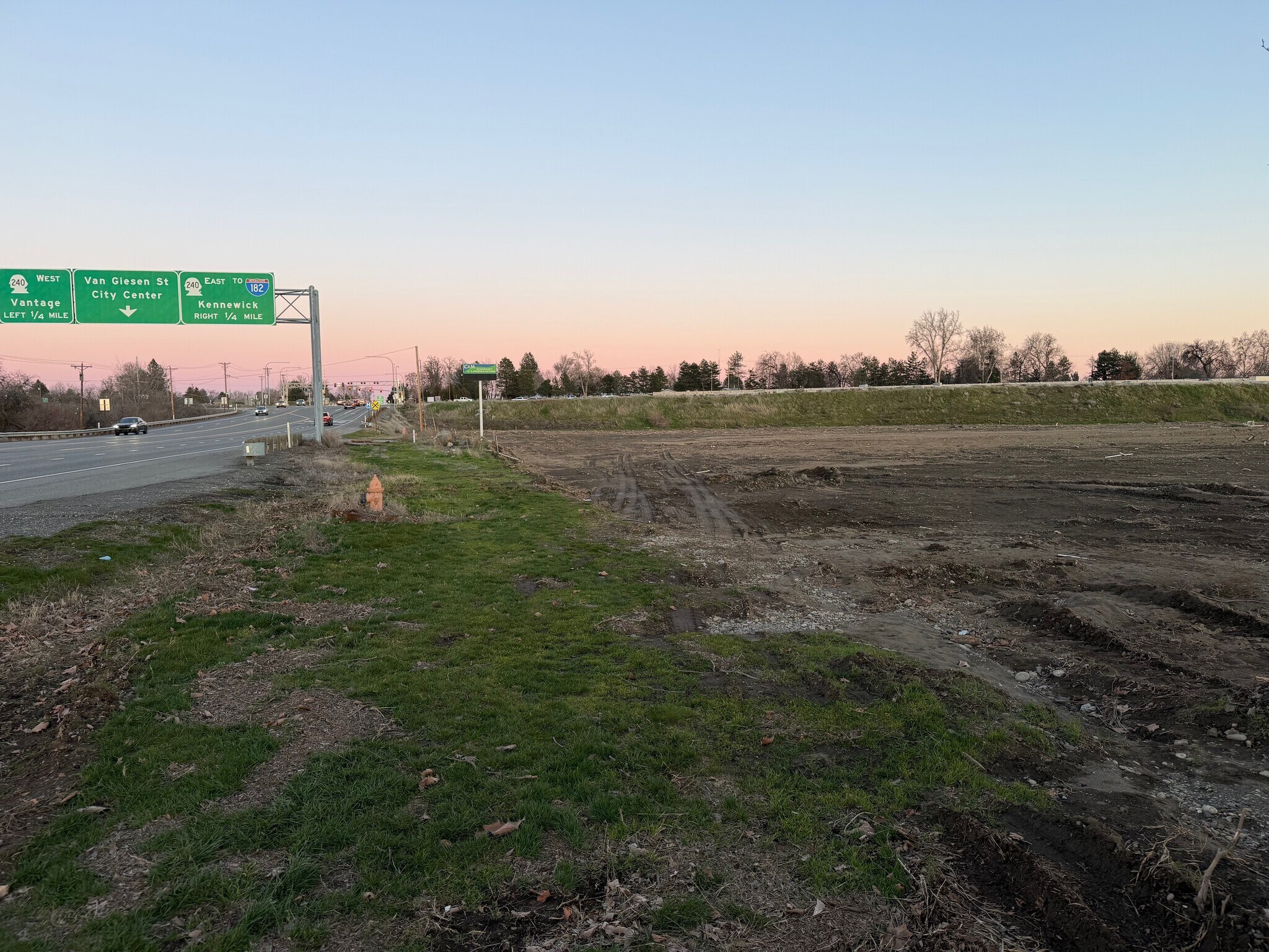 2517 Van Giesen St, Richland, WA à vendre Photo principale– Image 1 sur 6