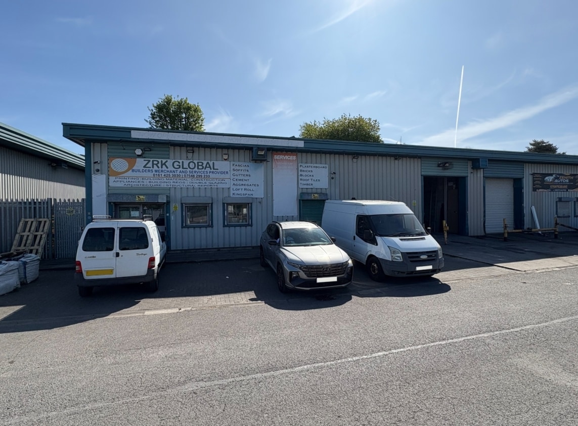 1 Featherstall Rd S, Oldham à vendre Photo principale– Image 1 sur 4