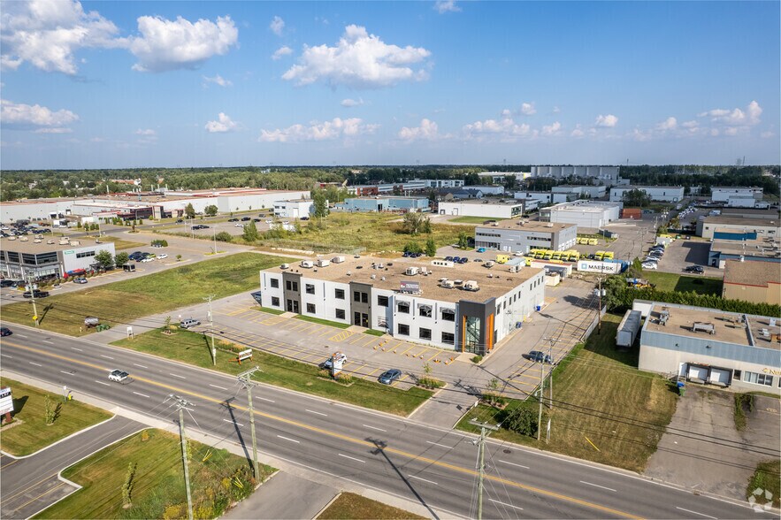 17660 Rue Charles, Mirabel, QC à louer - Aérien – Image 2 sur 6