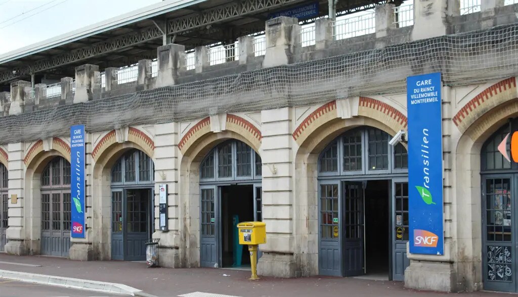 Local commercial dans Le Raincy à louer Photo de l’immeuble– Image 1 sur 4