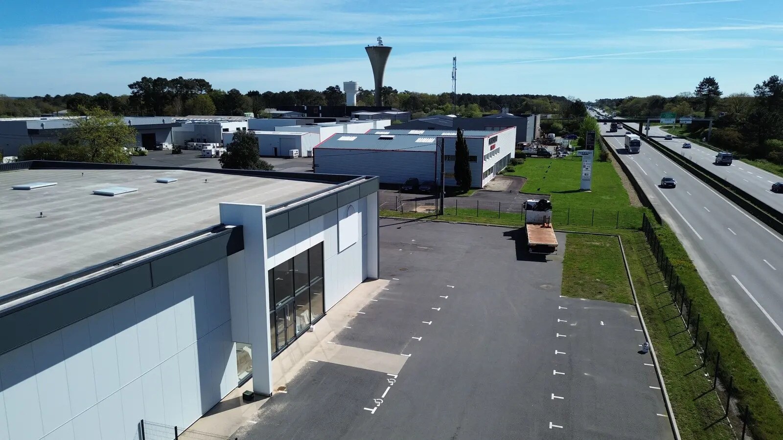 Local d’activités dans Plougoumelen à louer Aérien– Image 1 sur 3