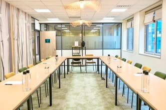 3 Boulevard Des Bouvets, Nanterre à louer Photo intérieure– Image 2 sur 4