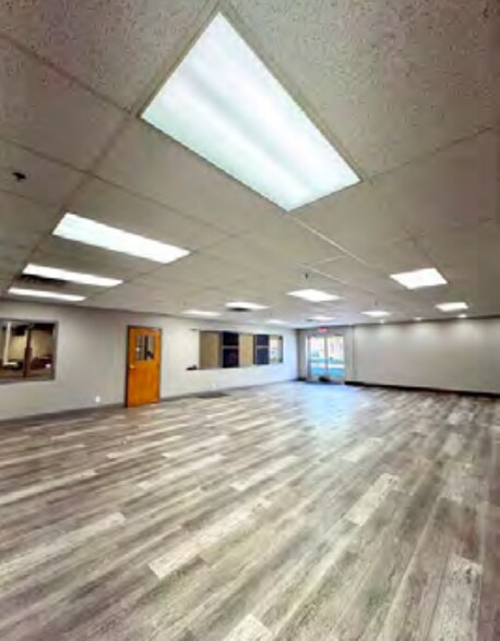 2441-2445 Northline Industrial Blvd, Maryland Heights, MO à vendre - Photo intérieure – Image 3 sur 8