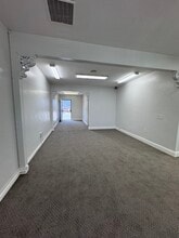 800-816 W Lodi Ave, Lodi, CA à louer Photo intérieure– Image 1 sur 8