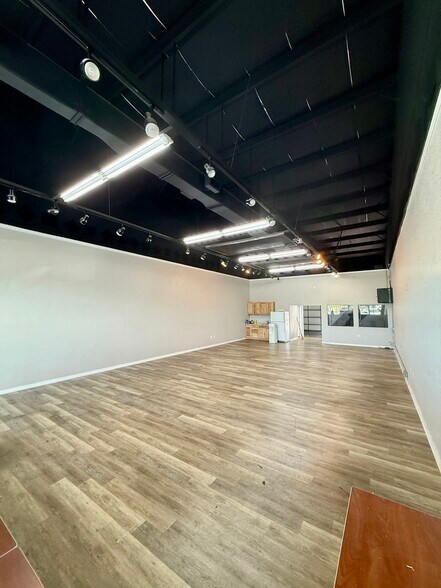 5011-5047 Ulmerton Rd, Clearwater, FL à louer - Photo de l’immeuble – Image 2 sur 9