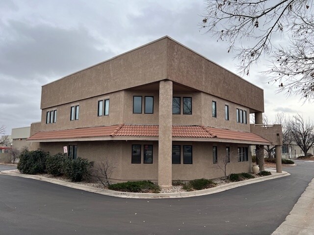 2835 Janitell Rd, Colorado Springs, CO à louer - Photo principale – Image 1 sur 1