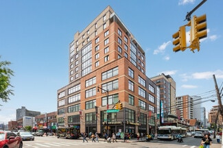 Plus de détails pour 39-16 Prince St, Flushing, NY - Bureau à louer