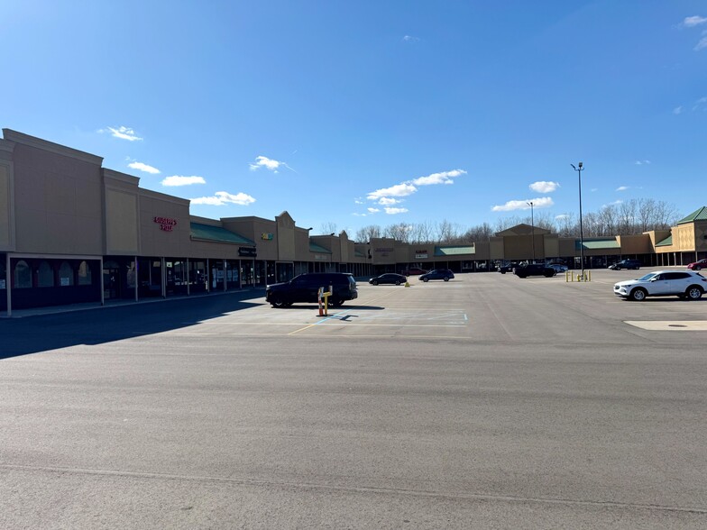 15215-15261 S Dixie Hwy, Monroe, MI à vendre - Photo de l’immeuble – Image 1 sur 8