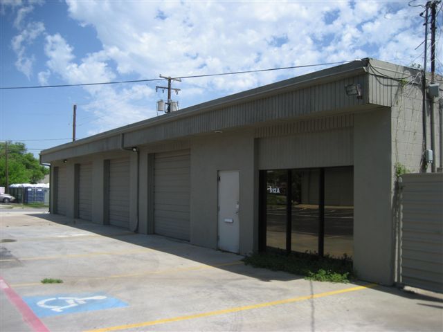 512 W Prairie St, Arlington, TX à louer - Photo de l’immeuble – Image 2 sur 4
