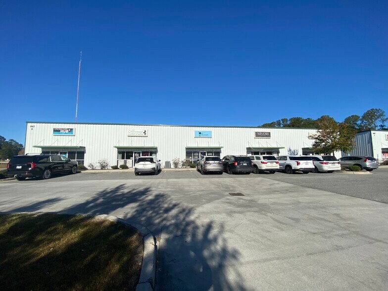 1907 Varner St, Summerville, SC à louer - Photo de l’immeuble – Image 2 sur 4