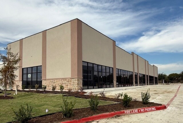 4760 Windhaven Pky, Lewisville, TX à louer - Photo de l’immeuble – Image 2 sur 3