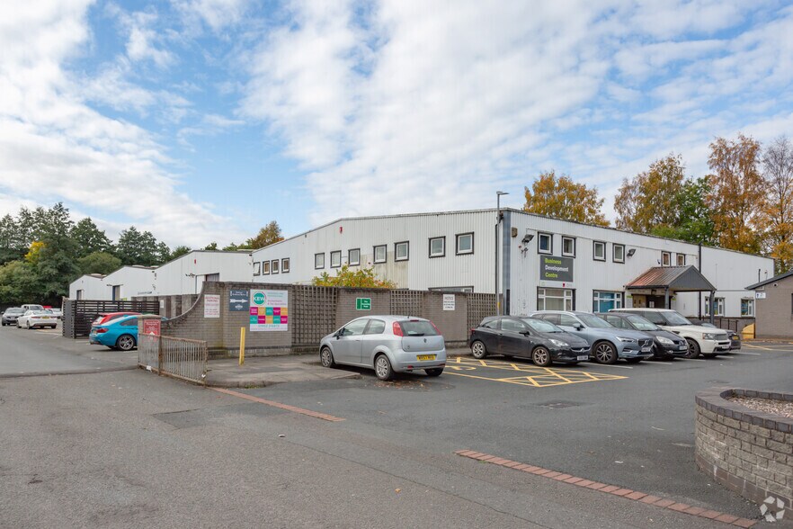 Stafford Park 4, Telford à louer - Photo de l’immeuble – Image 2 sur 4
