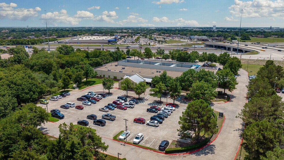 1600 Republic Pky, Mesquite, TX à louer - Photo de l’immeuble – Image 3 sur 40