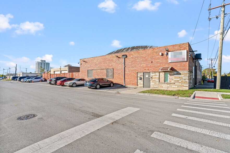 9200 Kilpatrick Ave, Oak Lawn, IL à vendre - Photo de l’immeuble – Image 2 sur 12
