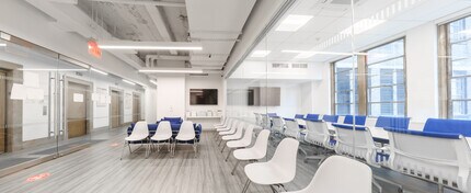 110 E 42nd St, New York, NY à louer Photo de l’immeuble– Image 2 sur 9