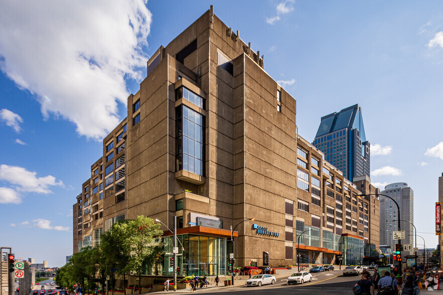 800 Rue De La Gauchetière O, Montréal, QC à louer - Photo principale – Image 1 sur 5