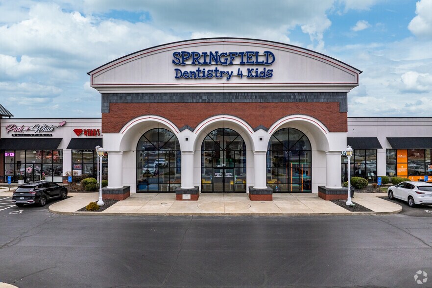 900 E Battlefield St, Springfield, MO à louer - Photo de l’immeuble – Image 3 sur 6