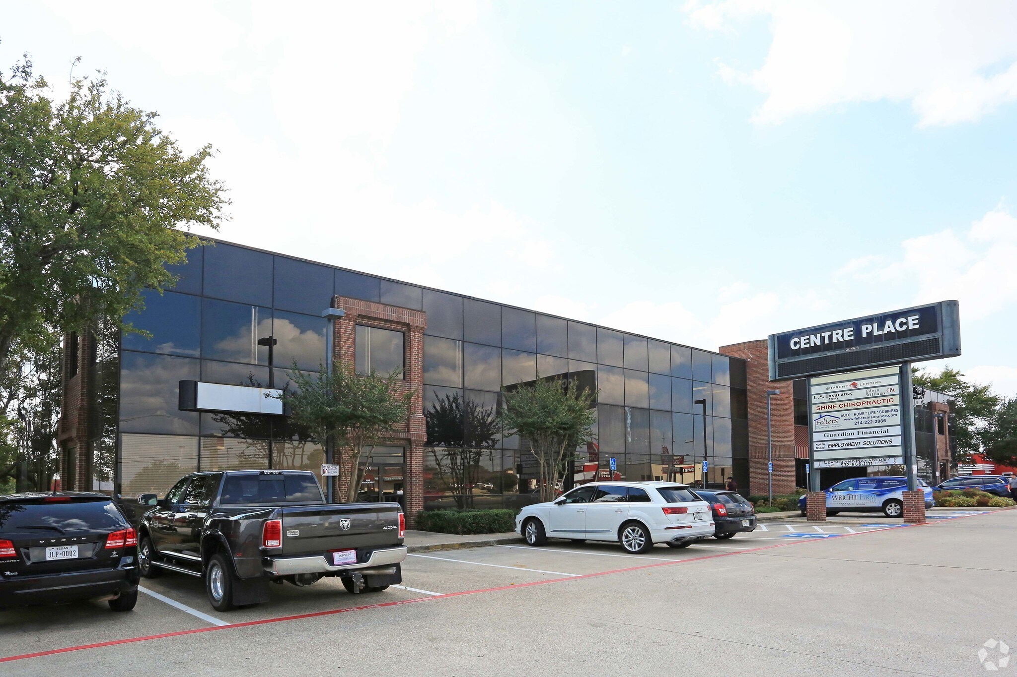 1422 W Main St, Lewisville, TX à louer Photo principale– Image 1 sur 11