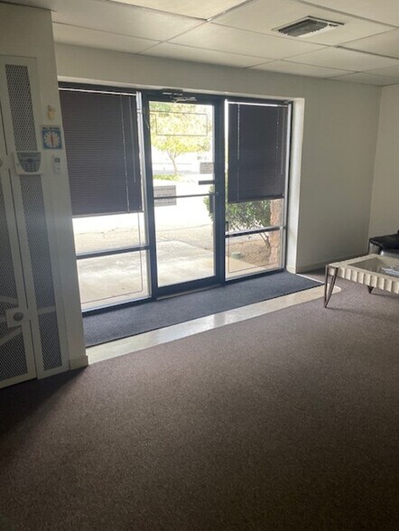 109 Harter Ave, Woodland, CA à vendre - Photo de l’immeuble – Image 3 sur 31