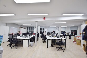 27 Phipp St, Londres à louer Photo intérieure– Image 1 sur 11