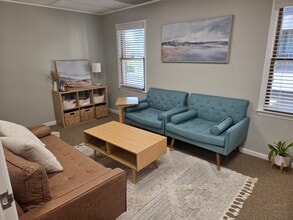 404 E Chatham St, Cary, NC à louer Photo intérieure– Image 2 sur 12